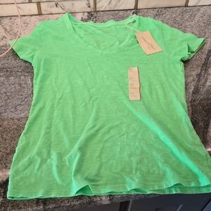 Universal Thread Bright Green V Neck T Shirt